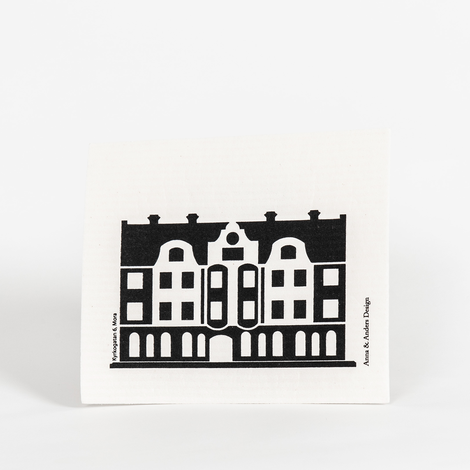 Disktrasa med hus. Anna och Anders design i Mora, Dalarna